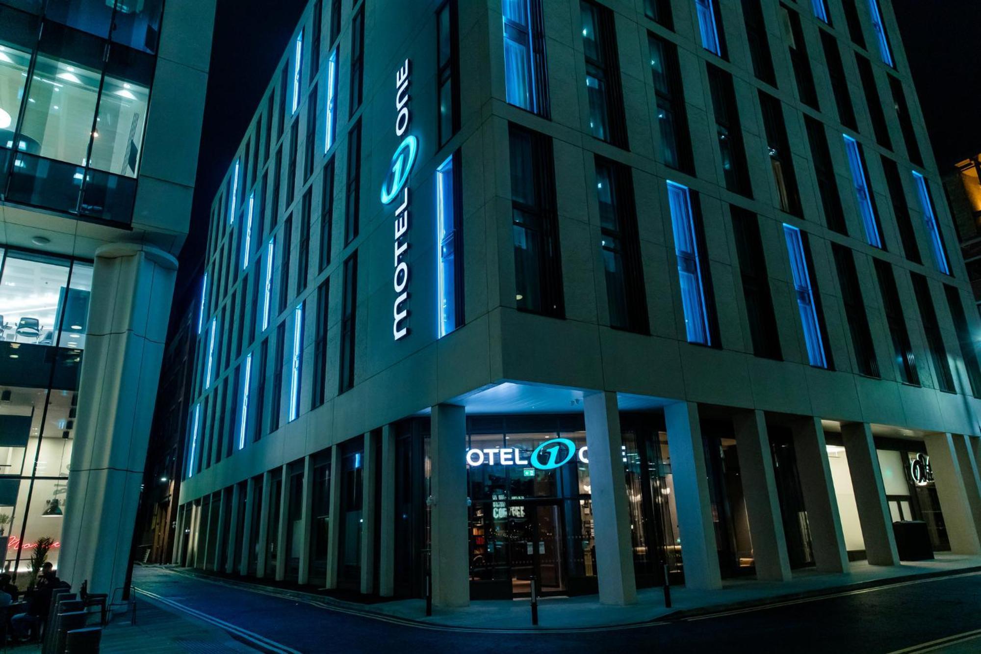 Motel One Manchester-St. Peter'S Square Exterior photo